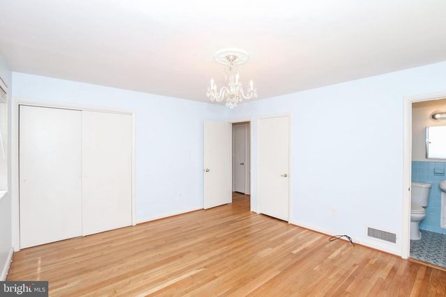 8401 BEECH TREE RD, Bethesda, MD 20817