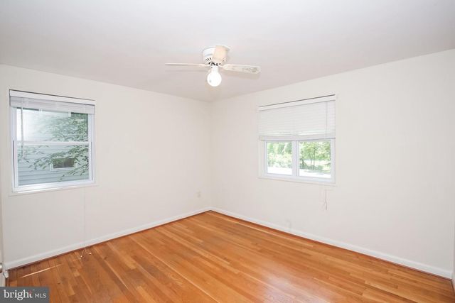 8401 BEECH TREE RD, Bethesda, MD 20817