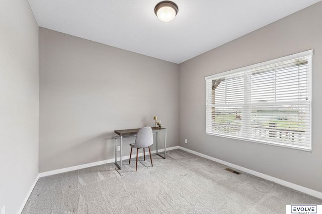 18472 Chutney Drive, Omaha, NE 68136