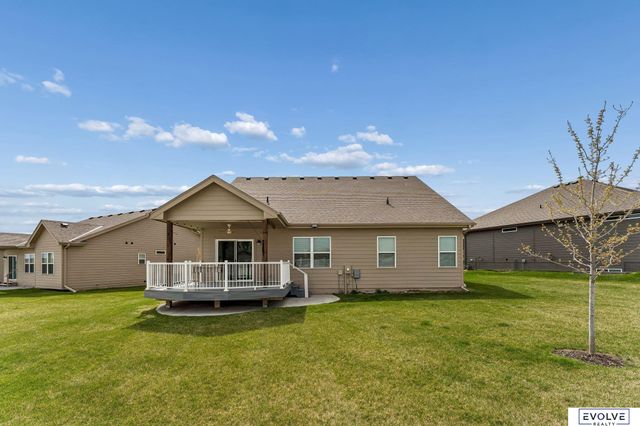 18472 Chutney Drive, Omaha, NE 68136