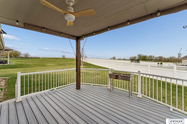 18472 Chutney Drive, Omaha, NE 68136
