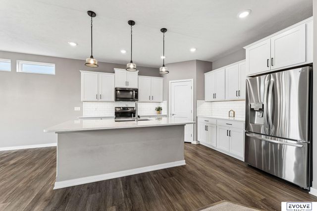 18472 Chutney Drive, Omaha, NE 68136