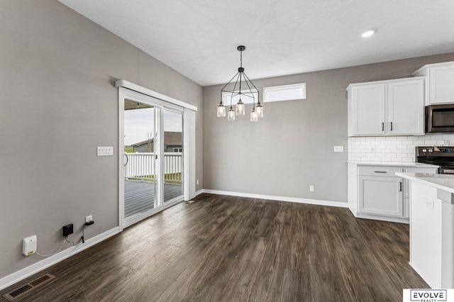18472 Chutney Drive, Omaha, NE 68136