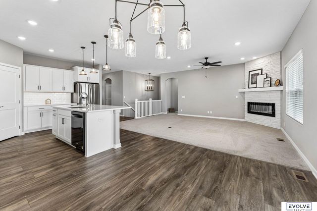 18472 Chutney Drive, Omaha, NE 68136
