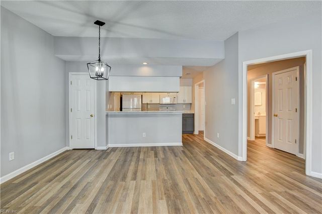 717 Inlet Quay Apt G, Chesapeake, VA 23320