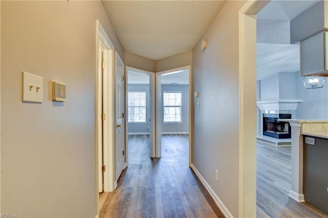 717 Inlet Quay Apt G, Chesapeake, VA 23320