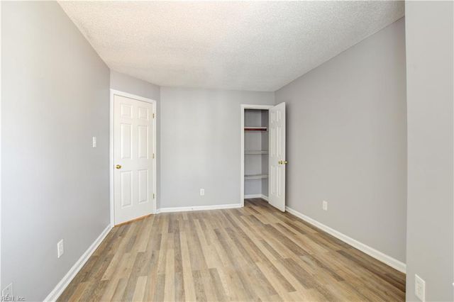 717 Inlet Quay Apt G, Chesapeake, VA 23320