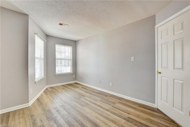 717 Inlet Quay Apt G, Chesapeake, VA 23320