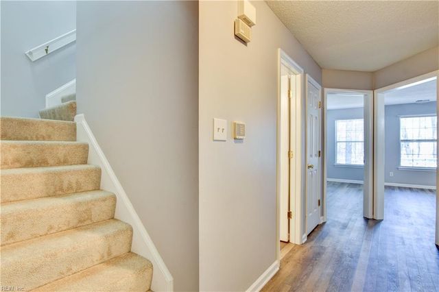 717 Inlet Quay Apt G, Chesapeake, VA 23320