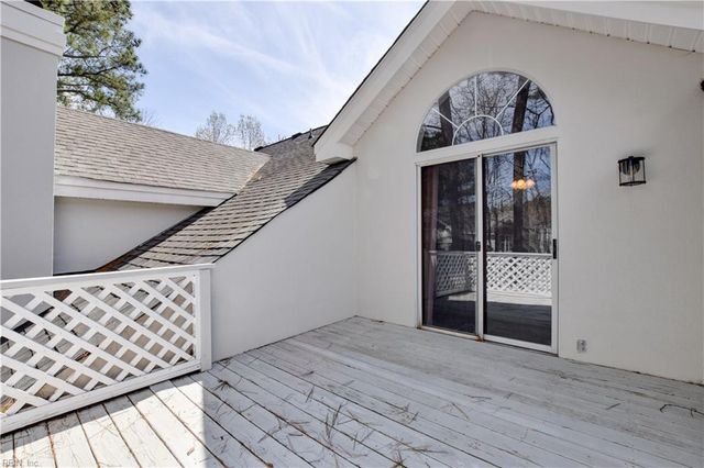 717 Inlet Quay Apt G, Chesapeake, VA 23320