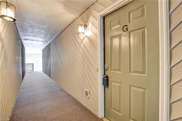 717 Inlet Quay Apt G, Chesapeake, VA 23320