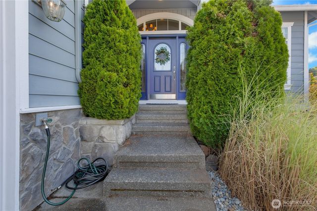 25128 161st Place SE, Covington, WA 98042