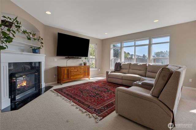 25128 161st Place SE, Covington, WA 98042