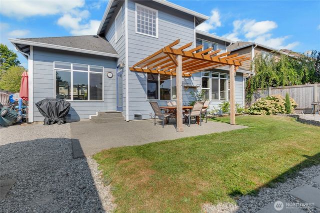 25128 161st Place SE, Covington, WA 98042