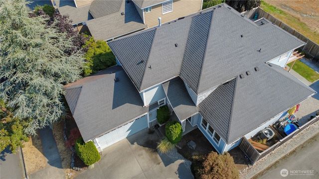 25128 161st Place SE, Covington, WA 98042