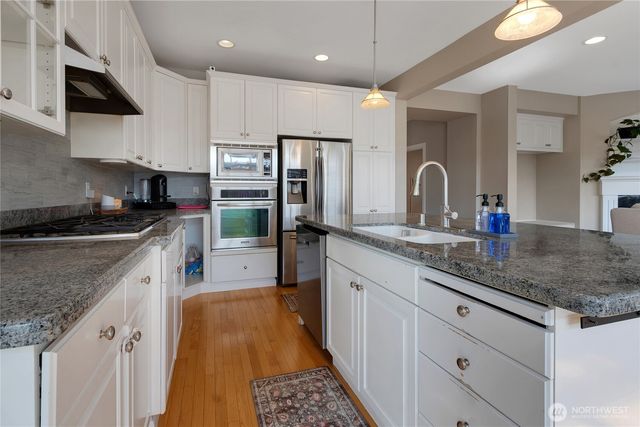 25128 161st Place SE, Covington, WA 98042