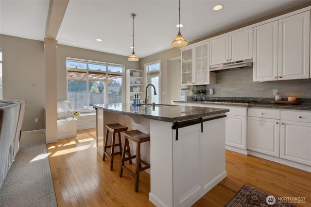 25128 161st Place SE, Covington, WA 98042