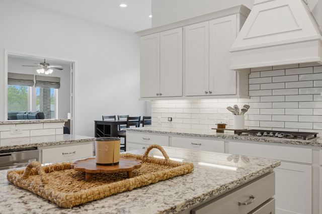 2420 Sky Harbor Lane, Friendswood, TX 77546