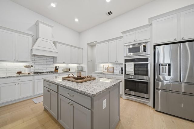 2420 Sky Harbor Lane, Friendswood, TX 77546