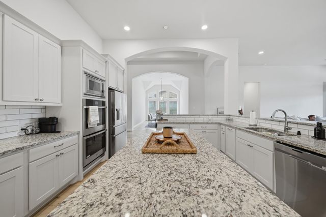 2420 Sky Harbor Lane, Friendswood, TX 77546