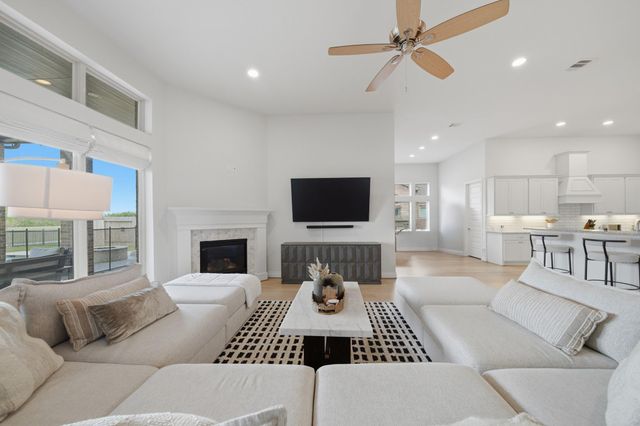 2420 Sky Harbor Lane, Friendswood, TX 77546