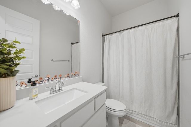 2420 Sky Harbor Lane, Friendswood, TX 77546