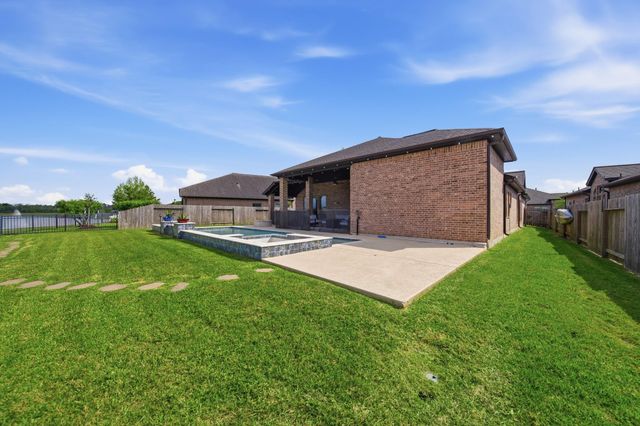 2420 Sky Harbor Lane, Friendswood, TX 77546