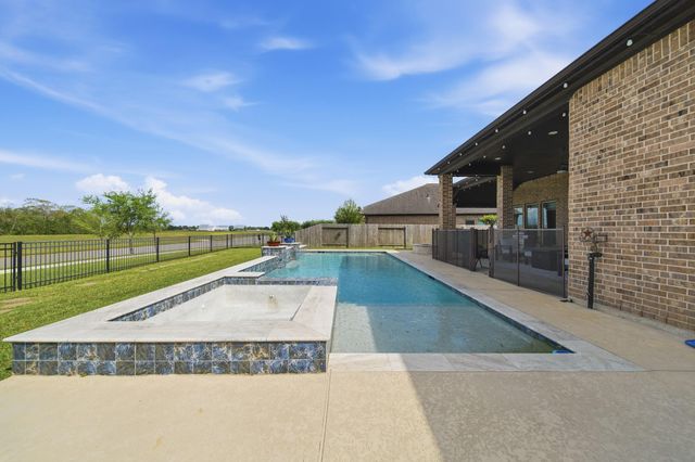 2420 Sky Harbor Lane, Friendswood, TX 77546