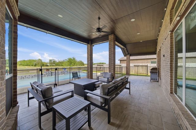 2420 Sky Harbor Lane, Friendswood, TX 77546