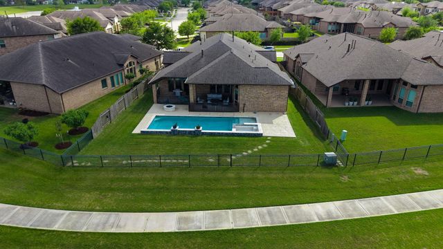 2420 Sky Harbor Lane, Friendswood, TX 77546