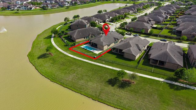 2420 Sky Harbor Lane, Friendswood, TX 77546