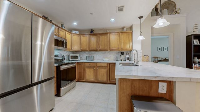 2000 Newark Ln Unit F302, Thompsons Station, TN 37179