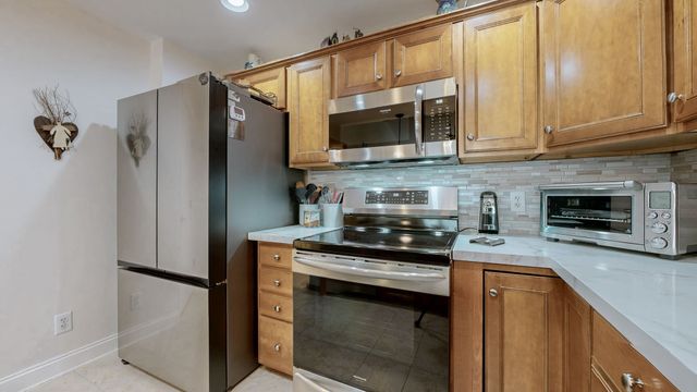 2000 Newark Ln Unit F302, Thompsons Station, TN 37179