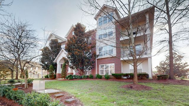 2000 Newark Ln Unit F302, Thompsons Station, TN 37179