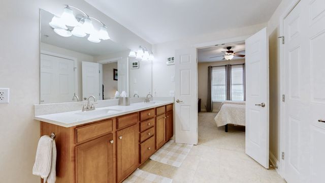 2000 Newark Ln Unit F302, Thompsons Station, TN 37179