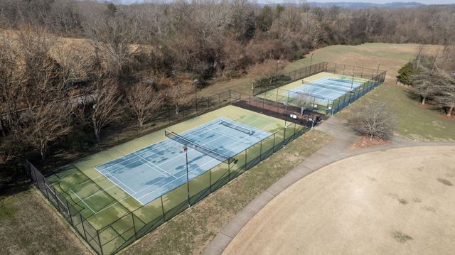 2000 Newark Ln Unit F302, Thompsons Station, TN 37179