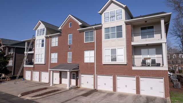2000 Newark Ln Unit F302, Thompsons Station, TN 37179