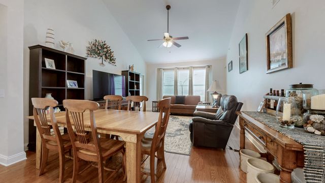 2000 Newark Ln Unit F302, Thompsons Station, TN 37179