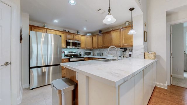 2000 Newark Ln Unit F302, Thompsons Station, TN 37179