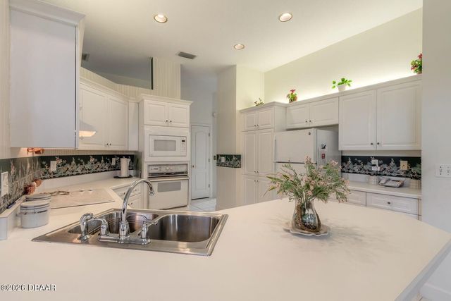 816 Sea Duck Drive, Daytona Beach, FL 32119