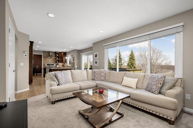 4190 Braddock Trail, Eagan, MN 55123