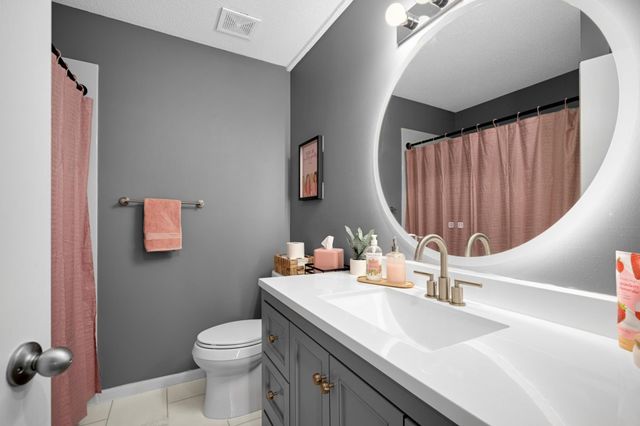 4190 Braddock Trail, Eagan, MN 55123