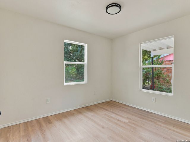 419 Vickers, San Antonio, TX 78211