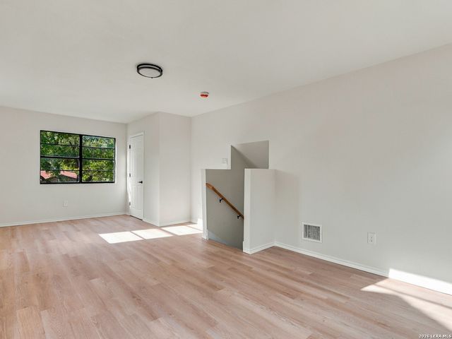 419 Vickers, San Antonio, TX 78211