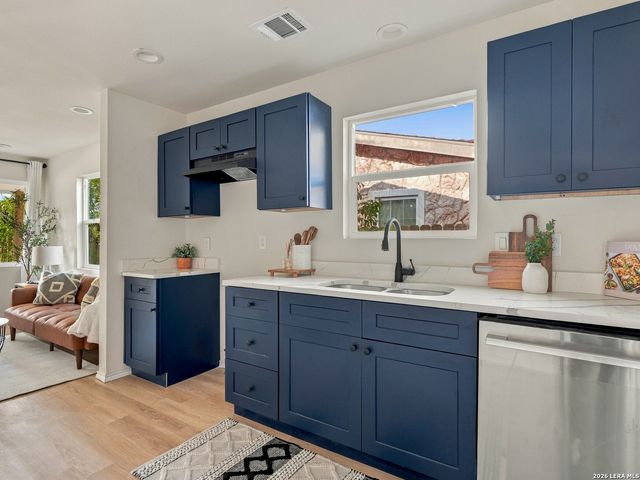 419 Vickers, San Antonio, TX 78211