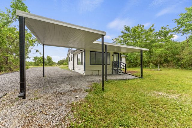 1370 Daniels St, Christiana, TN 37037