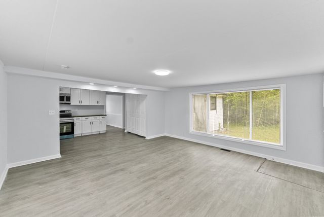 1370 Daniels St, Christiana, TN 37037