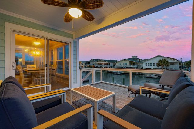 336 51st Ave. N, North Myrtle Beach, SC 29582