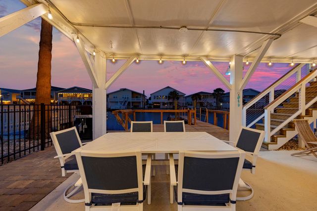 336 51st Ave. N, North Myrtle Beach, SC 29582