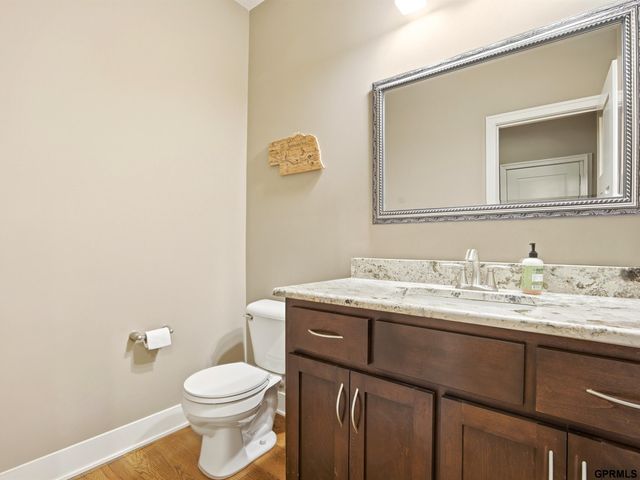 10106 S 123rd Avenue, Papillion, NE 68046